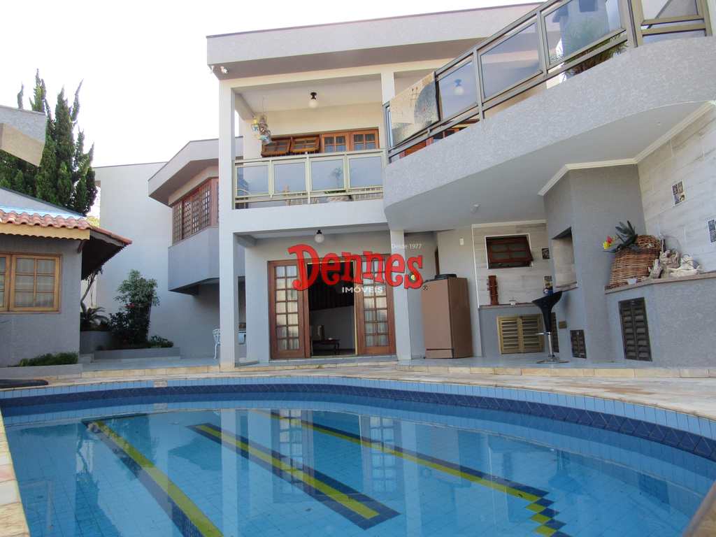 Casa em Bragança Paulista, no bairro Jardim Europa