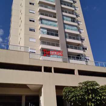 Apartamento em Bragança Paulista, bairro Centro