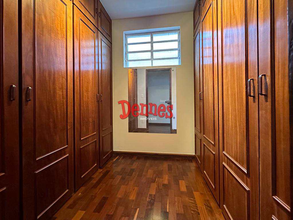 Casa em Bragança Paulista, no bairro Jardim América