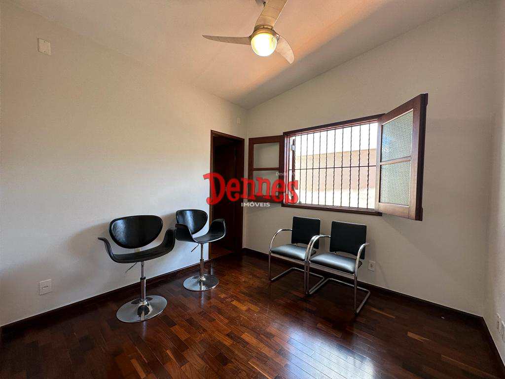 Casa em Bragança Paulista, no bairro Jardim América