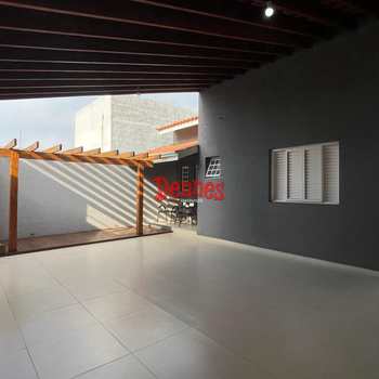 Sobrado em Bragança Paulista, bairro Jardim Primavera