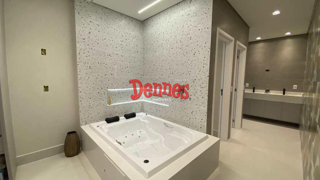 Casa de Condomínio em Bertioga, no bairro Riviera de São Lourenço