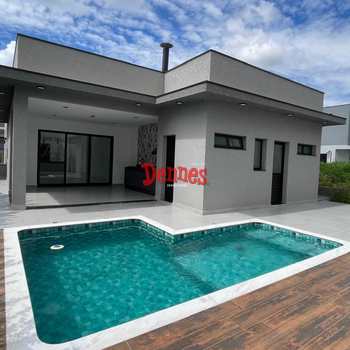 Casa de Condomínio em Bragança Paulista, bairro Condomínio Residencial Campos do Conde