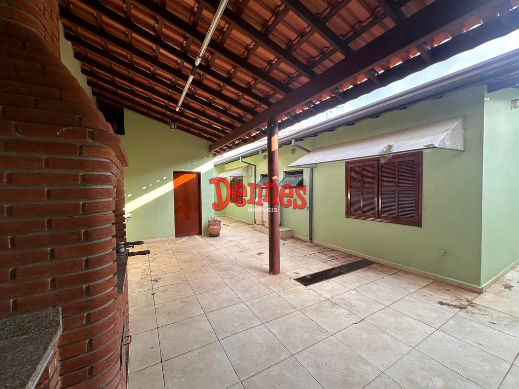 Casa em Bragança Paulista, no bairro Jardim Sevilha