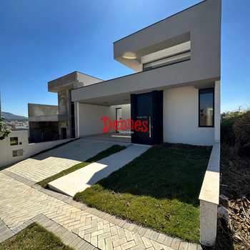 Casa de Condomínio em Bragança Paulista, bairro Ille de France Residence