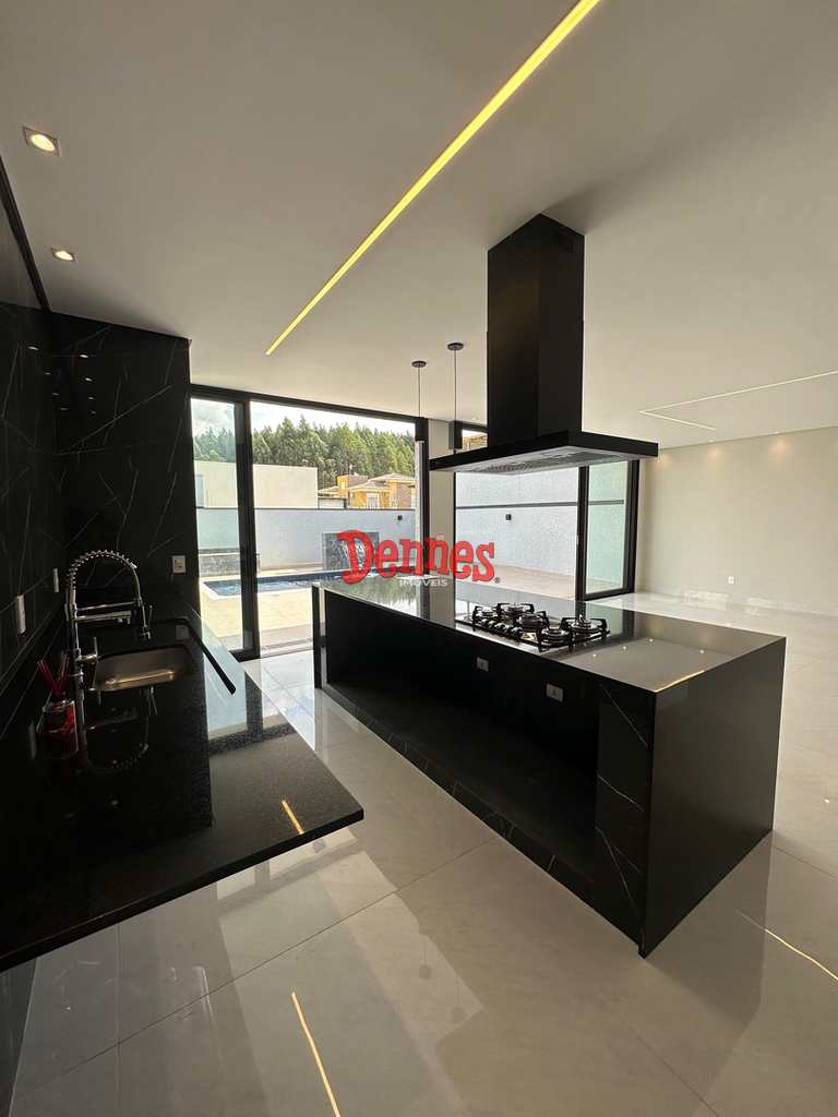 Sobrado de Condomínio em Bragança Paulista, no bairro Condomínio Residencial Euroville II