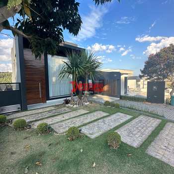 Casa de Condomínio em Bragança Paulista, bairro Condomínio Residencial Campos do Conde