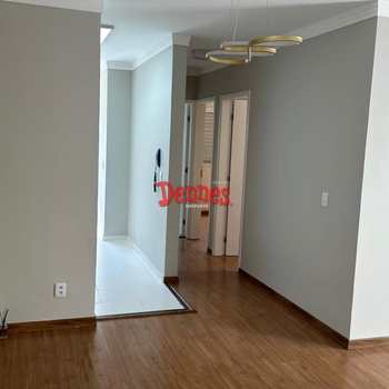 Apartamento em Bragança Paulista, bairro Condomínio Residencial Ilhas do Caribe