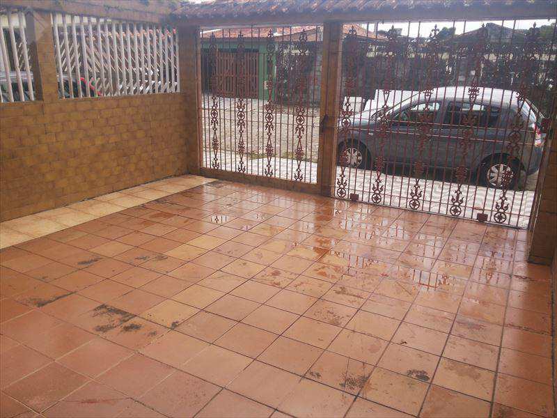 Casa em Praia Grande, no bairro Balneário Ipanema Mirim