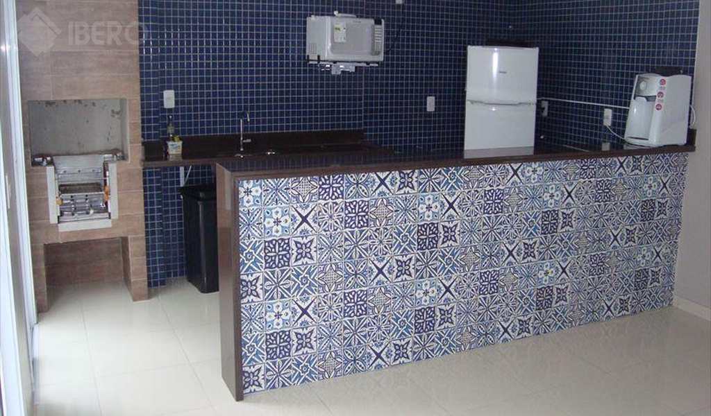 Apartamento em Praia Grande, bairro Guilhermina