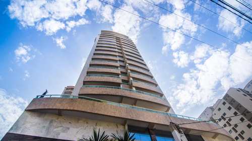 Apartamento, código 674 em Praia Grande, bairro Aviação