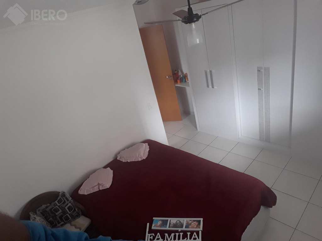 Apartamento em Praia Grande, no bairro Tupi