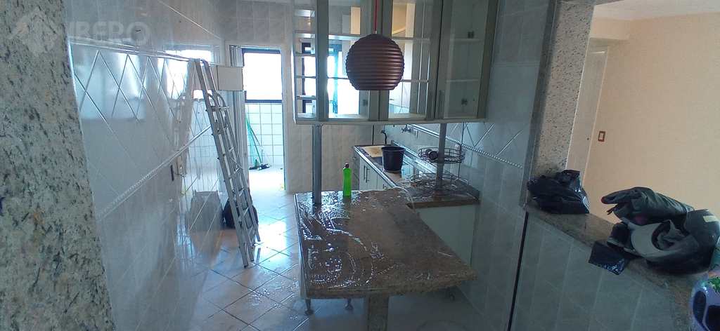 Apartamento em Praia Grande, no bairro Ocian