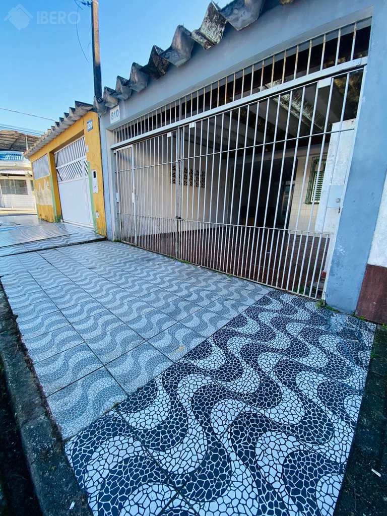 Casa em Praia Grande, no bairro Ocian