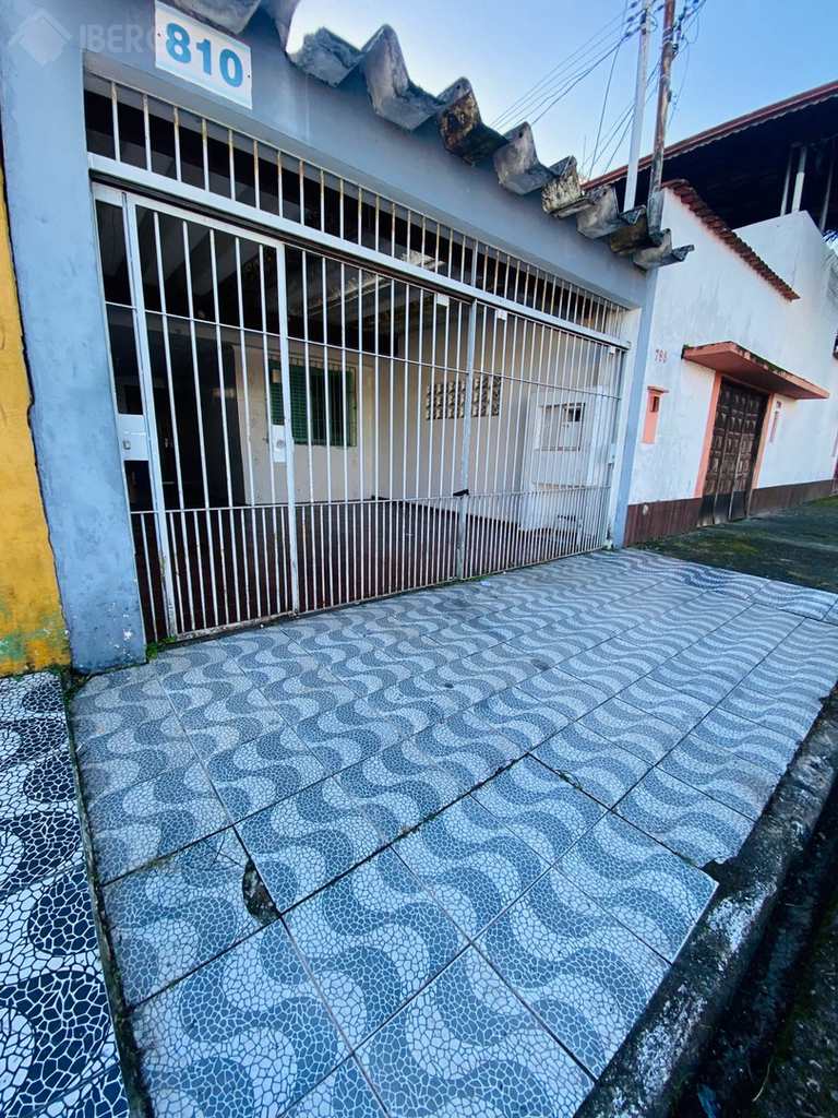 Casa em Praia Grande, no bairro Ocian