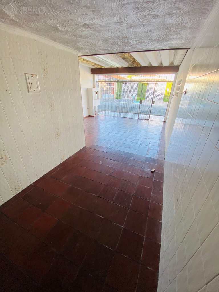 Casa em Praia Grande, no bairro Ocian