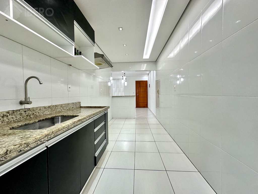 Apartamento em Praia Grande, no bairro Ocian