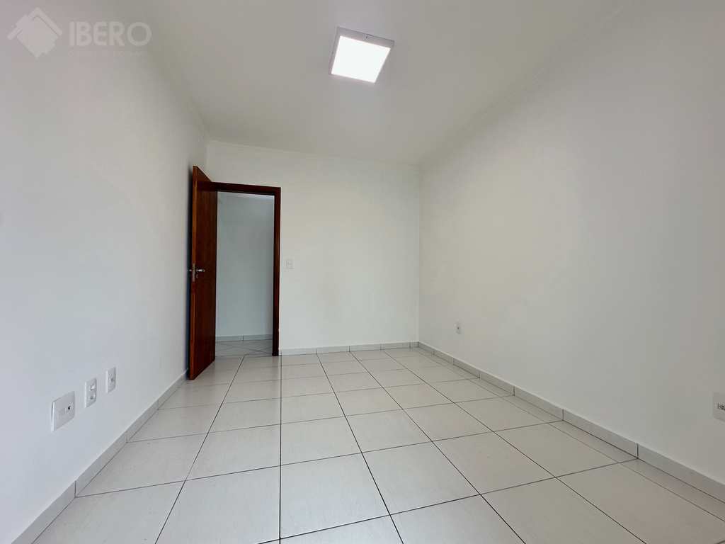 Apartamento em Praia Grande, no bairro Ocian