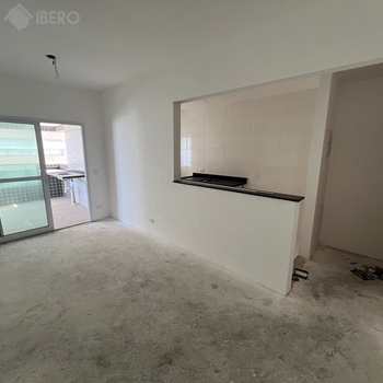 Apartamento em Praia Grande, bairro Caiçara