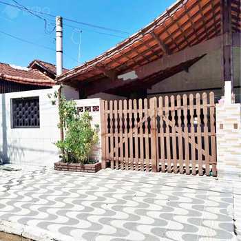 Casa em Praia Grande, bairro Balneário Maracanã
