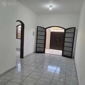 Casa em Praia Grande, bairro Sítio do Campo