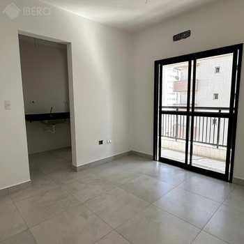 Apartamento em Praia Grande, bairro Tupi