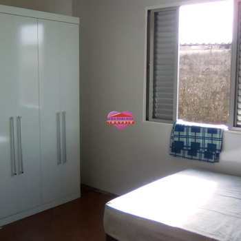 Apartamento em São Vicente, bairro Parque São Vicente