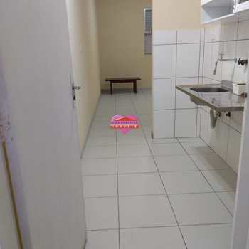 Kitnet em São Vicente, bairro Itararé
