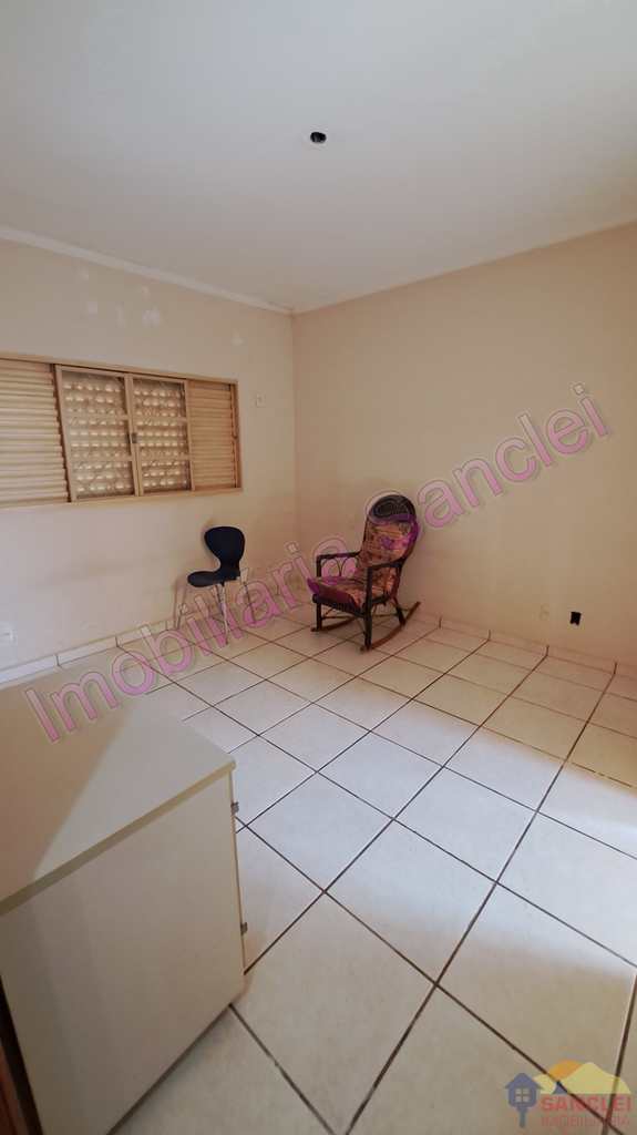 Casa em Cravinhos, no bairro Jardim das Acácias