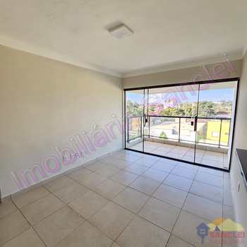 Apartamento em Cravinhos, bairro Centro