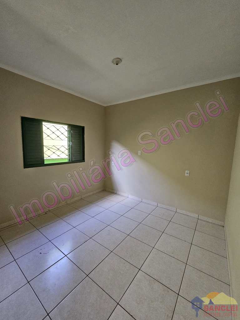 Casa em Cravinhos, no bairro Jardim Santana