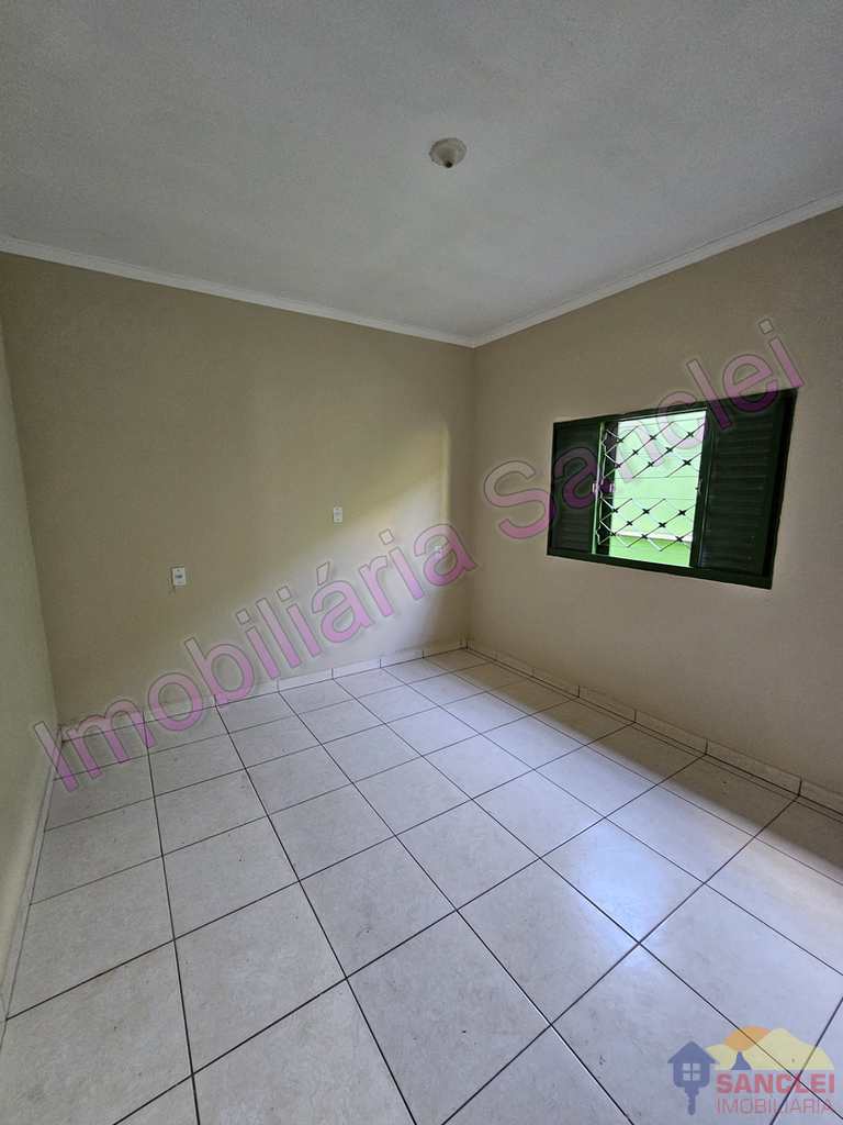 Casa em Cravinhos, no bairro Jardim Santana