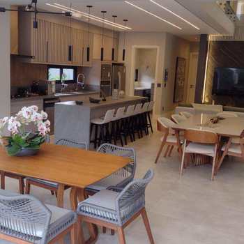Casa em Bertioga, bairro Riviera