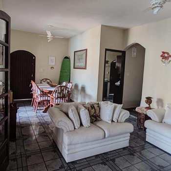 Casa em Bertioga, bairro Indaiá