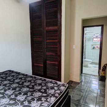 Casa em Bertioga, bairro Indaiá