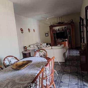 Casa em Bertioga, bairro Indaiá