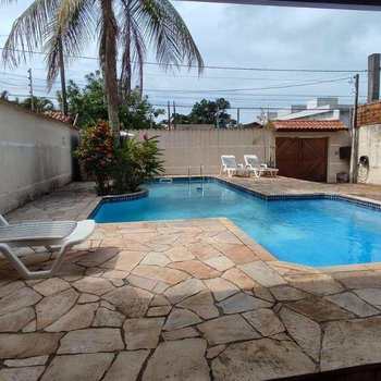 Casa em Bertioga, bairro Indaiá