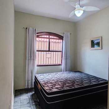 Casa em Bertioga, bairro Indaiá