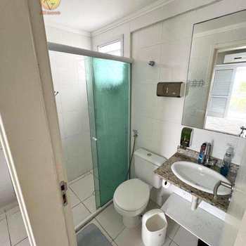 Apartamento em Bertioga, bairro Indaiá