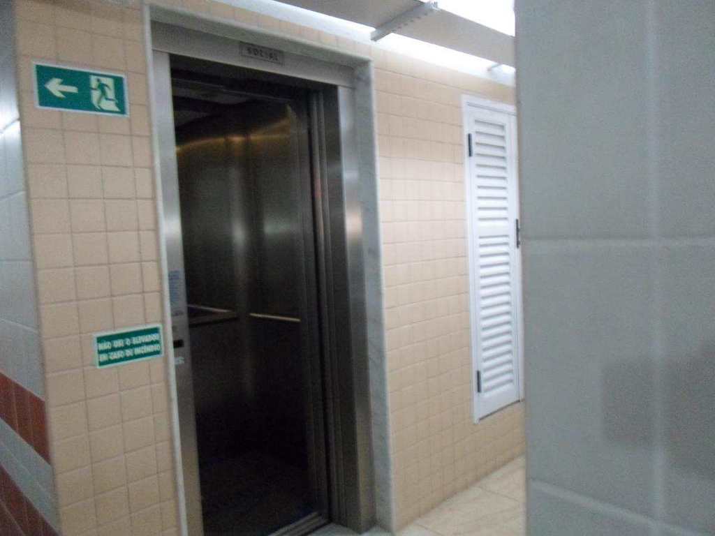 Apartamento em Bertioga, no bairro Riviera