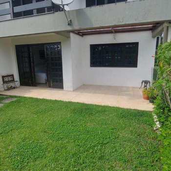 Casa de Vila em Bertioga, bairro Indaiá