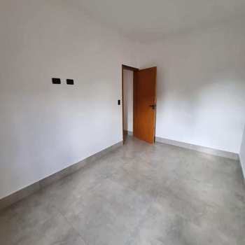 Casa em Bertioga, bairro Indaiá