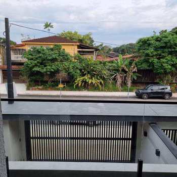 Casa em Bertioga, bairro Indaiá