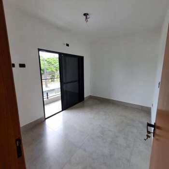 Casa em Bertioga, bairro Indaiá