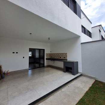 Casa em Bertioga, bairro Indaiá