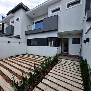 Casa em Bertioga, bairro Indaiá