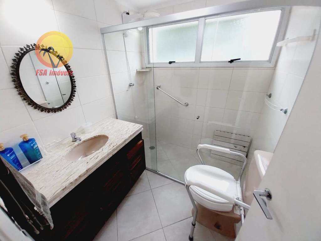 Apartamento em Bertioga, no bairro Riviera