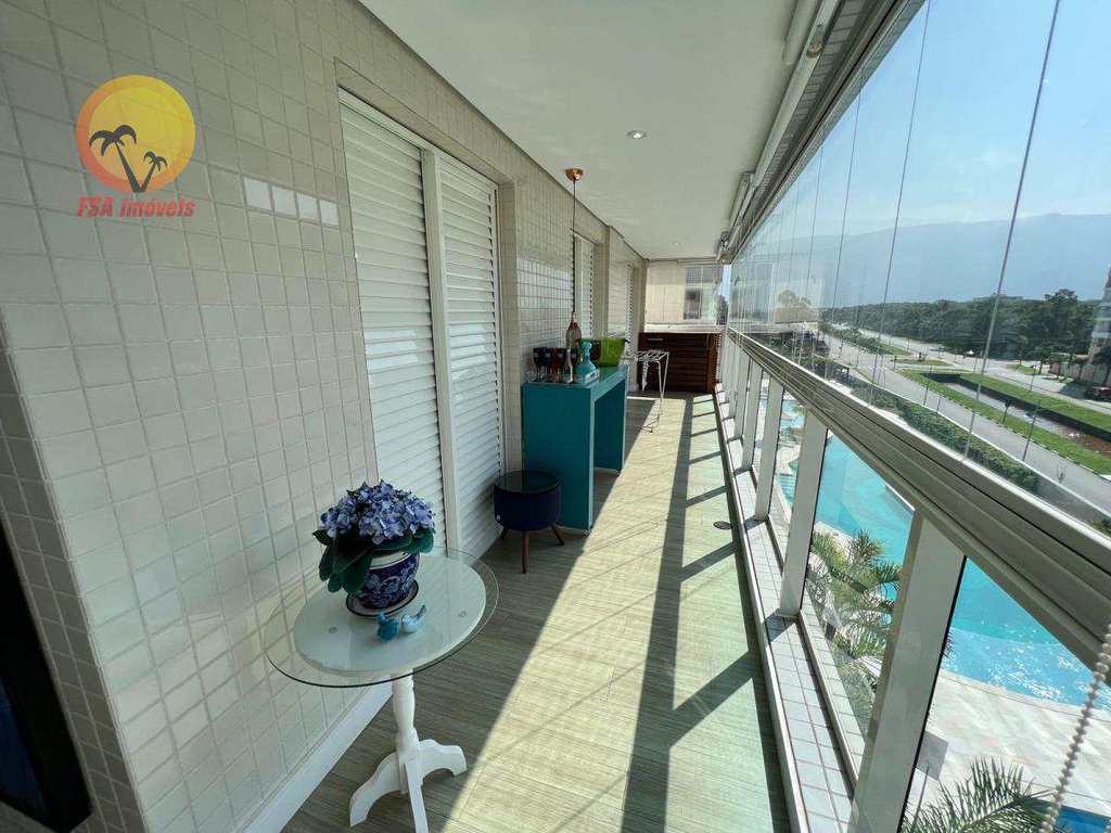 Apartamento em Bertioga, no bairro Centro