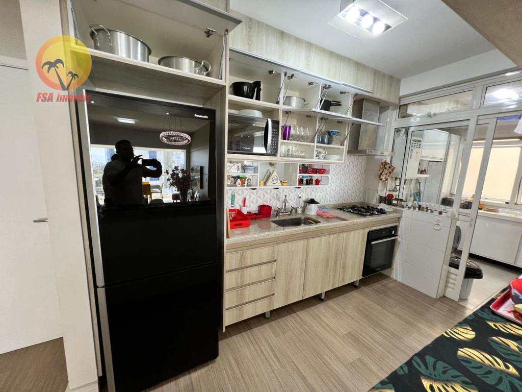Apartamento em Bertioga, no bairro Centro