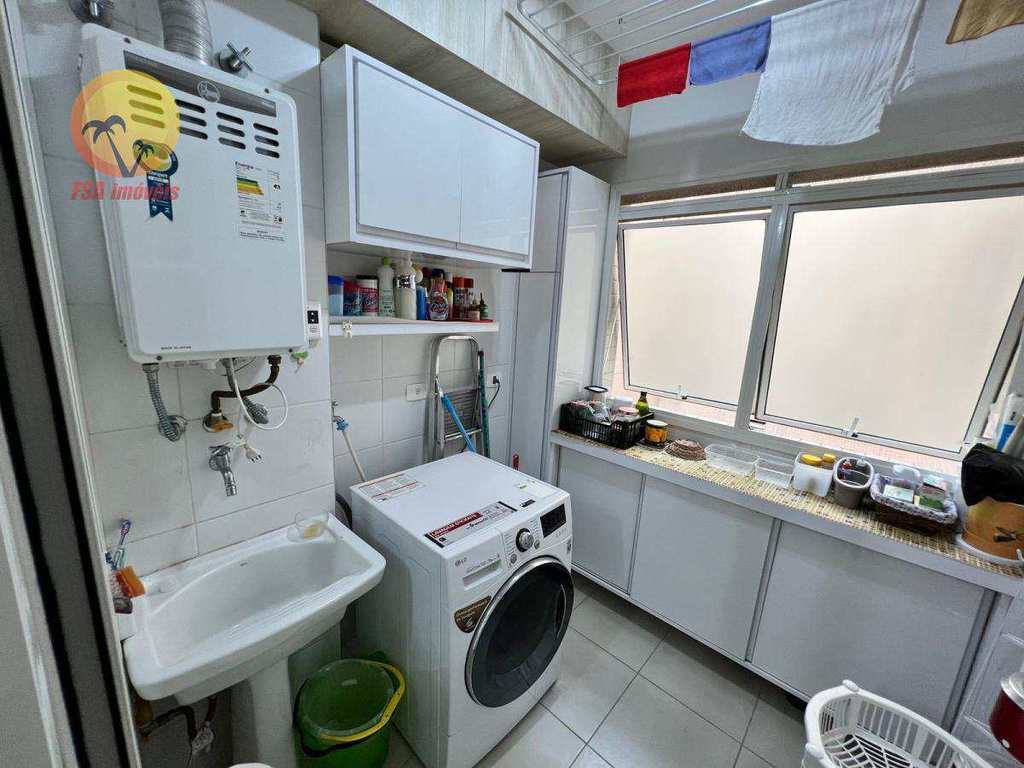 Apartamento em Bertioga, no bairro Centro